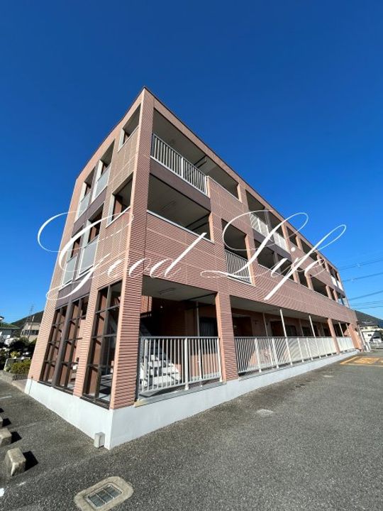 兵庫県西脇市野村町(マンション)の賃貸物件の外観