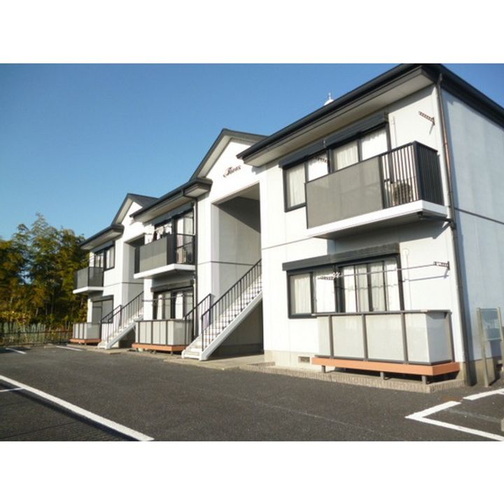 フォーレス・湖西の外観