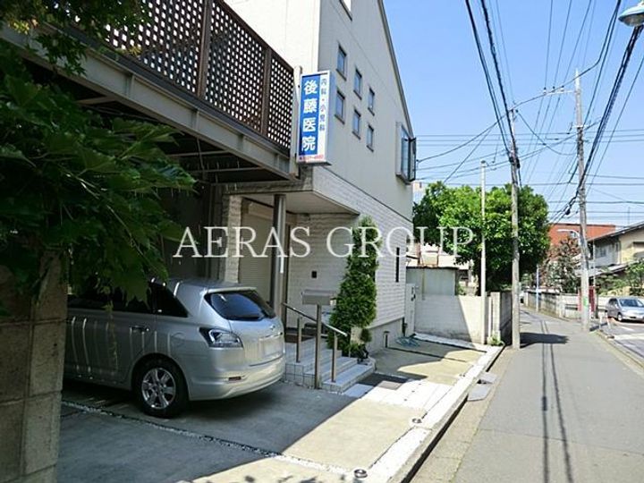 ティ・アーモ シンフォニーの周辺