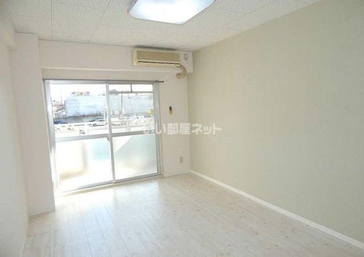 滋賀県草津市野路1(マンション)の賃貸物件の居間