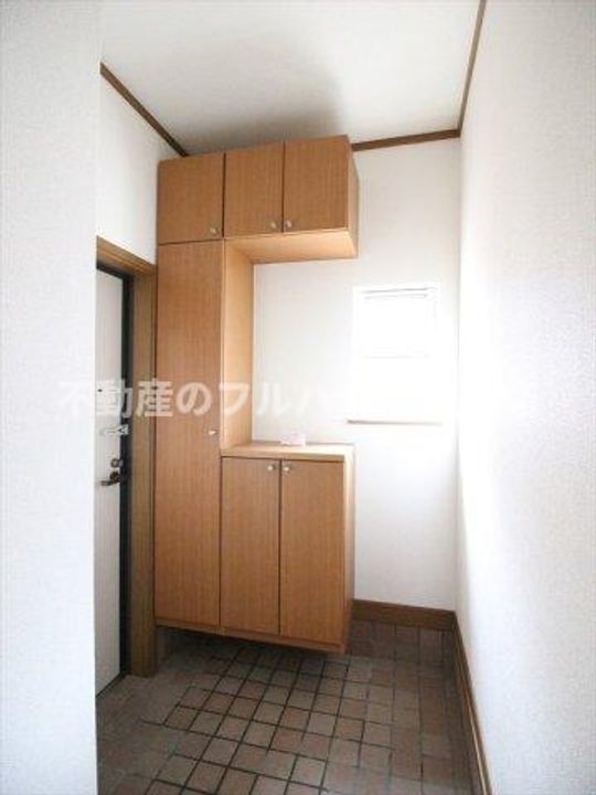 メゾン・アラモードIの玄関