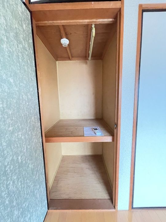 ジュネス中川の内装