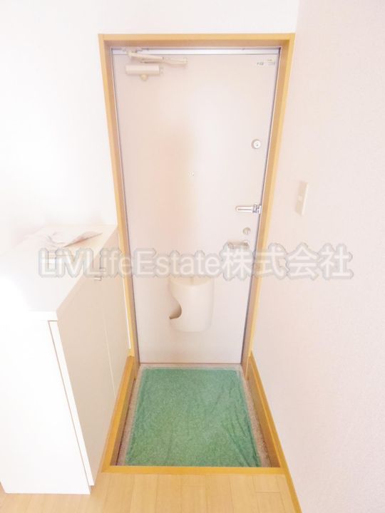 アウラ小平の玄関