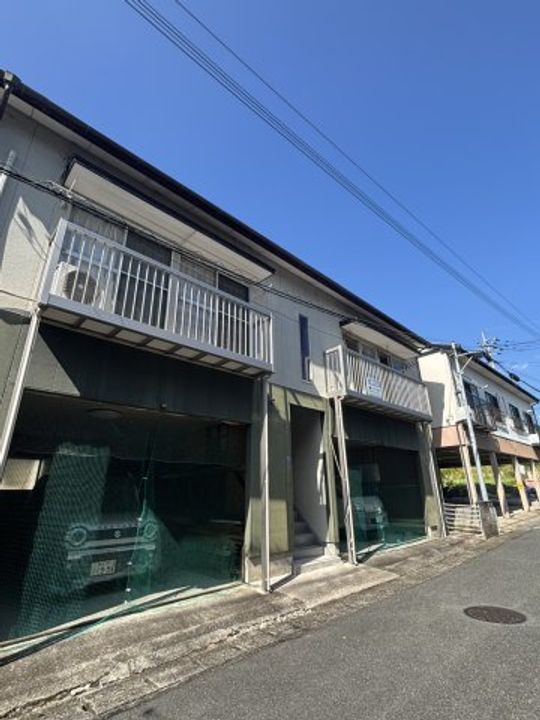 花立1丁目アパートの外観