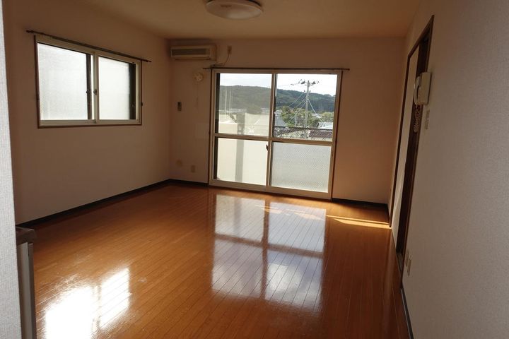 末広2001の居間