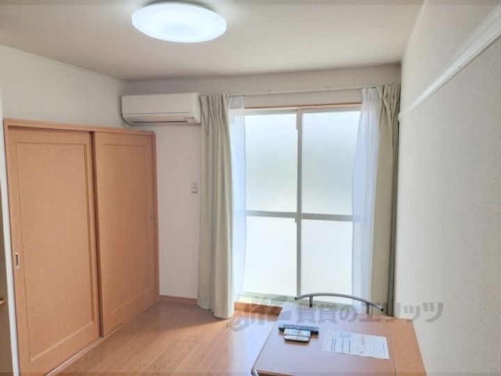 レオパレスIKARUGAの居間