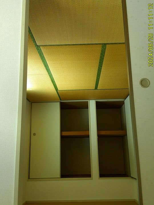 パレド築地の居間