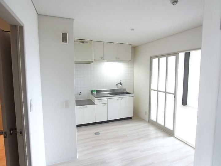 岐阜県羽島郡笠松町円城寺(マンション)の賃貸物件のキッチン