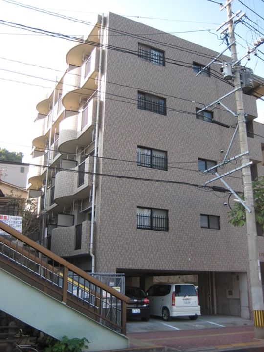 カレンドールの外観