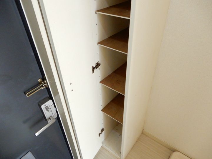 ヴィンド蒲町の玄関