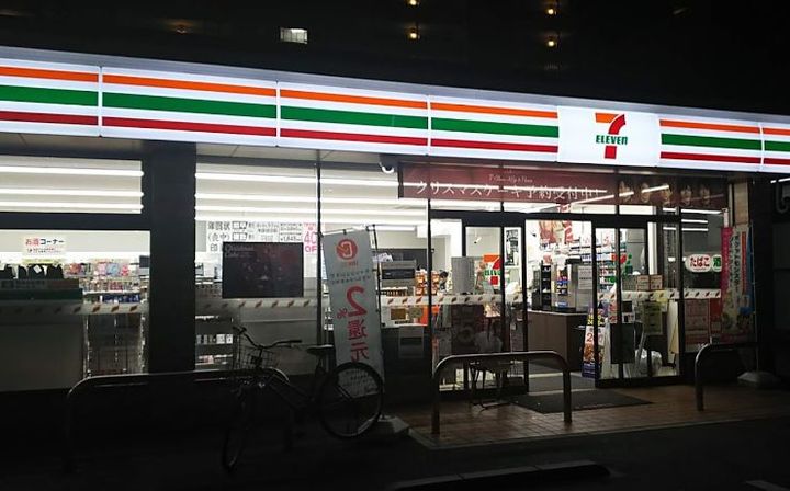 グラスホッパーの周辺