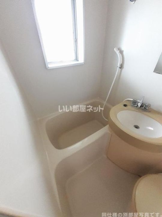 第三飯間ビルの風呂