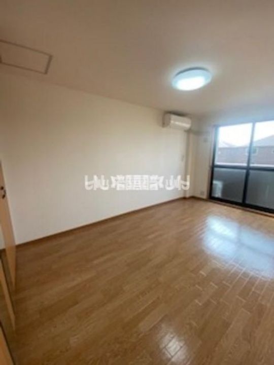 プロスペリティーの居間