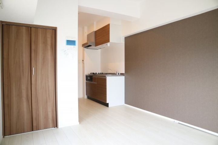 福岡県北九州市若松区ひびきの北(マンション)の賃貸物件の居間