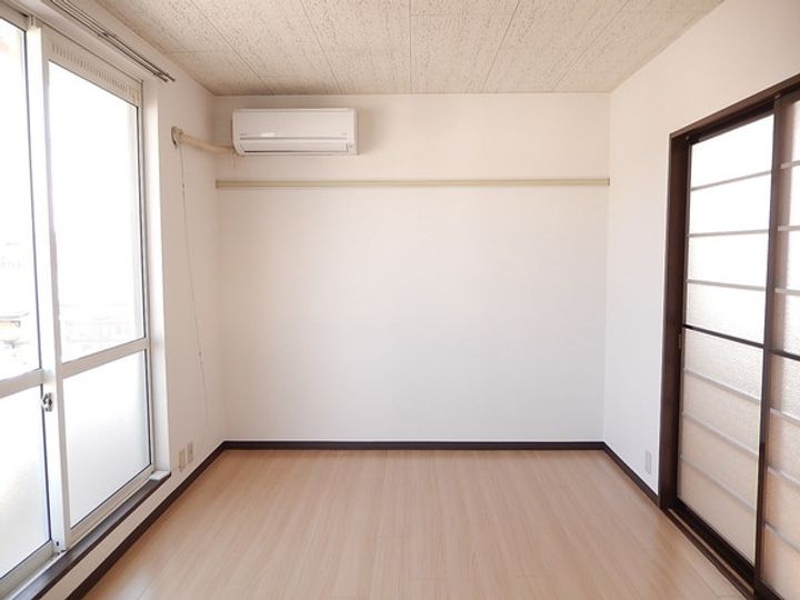 シーサイドカナザワの居間