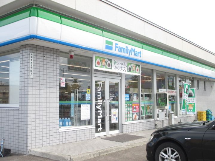 サンフィルIの周辺