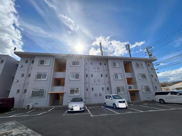 立川ハイツの外観