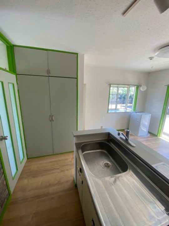 エレガンス木花IIの居間