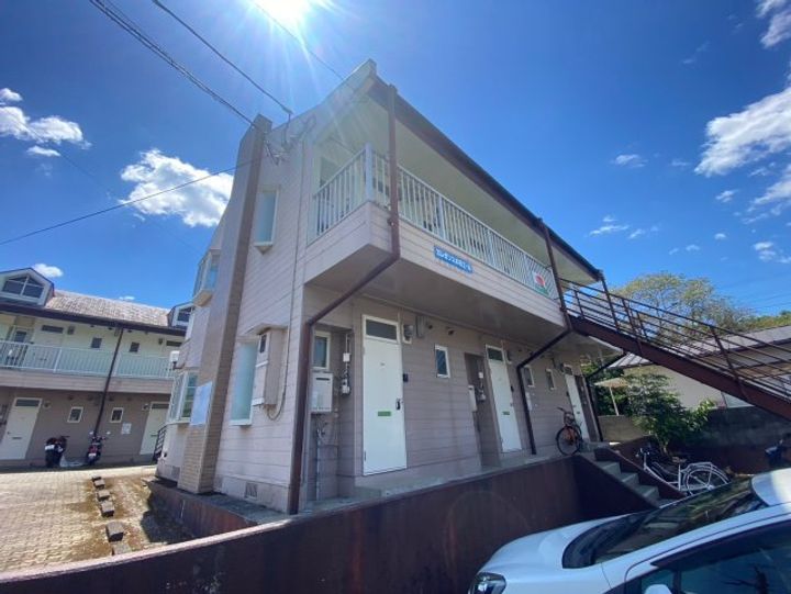 エレガンス木花IIの外観