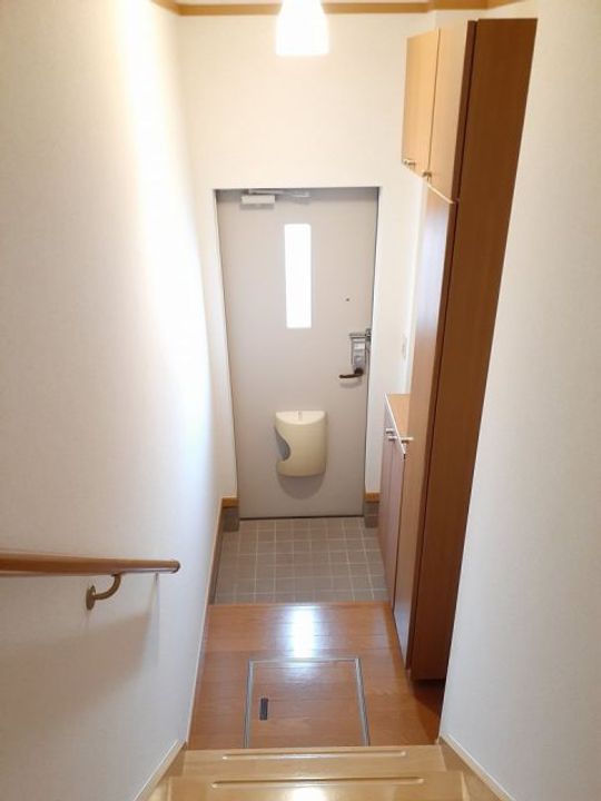 福島県福島市町庭坂字杉ノ下(アパート)の賃貸物件の玄関