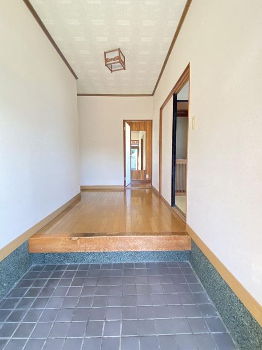 群馬県安中市安中2(一戸建)の賃貸物件の玄関