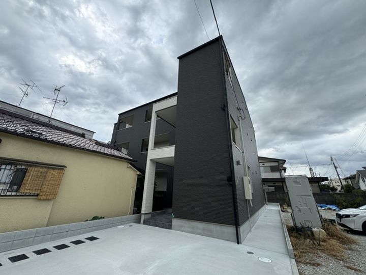 ジーメゾン石津町東アビテの外観