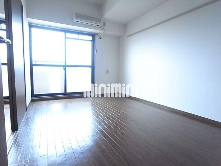 RHUステーツの居間