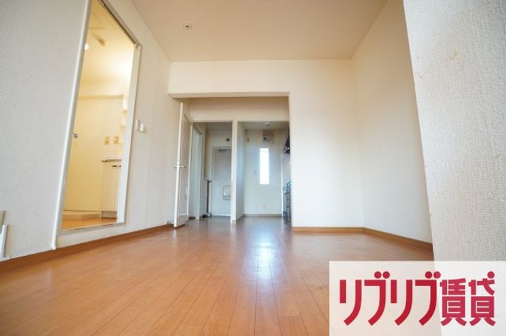 レジデンス都町の居間