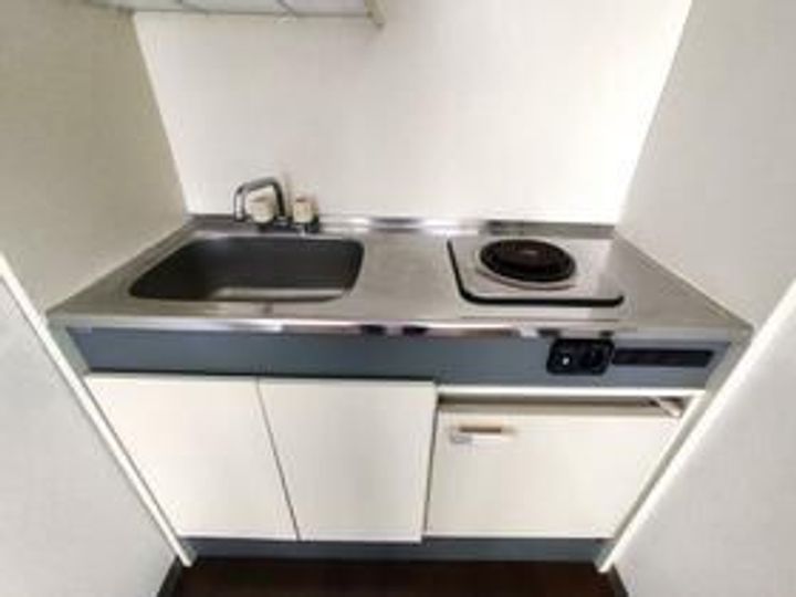ニューカリヤビルのキッチン