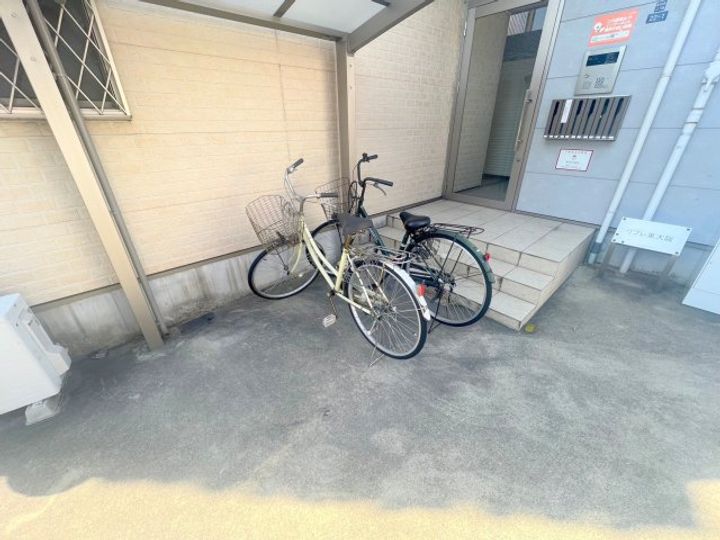 リブレ東大阪の地図