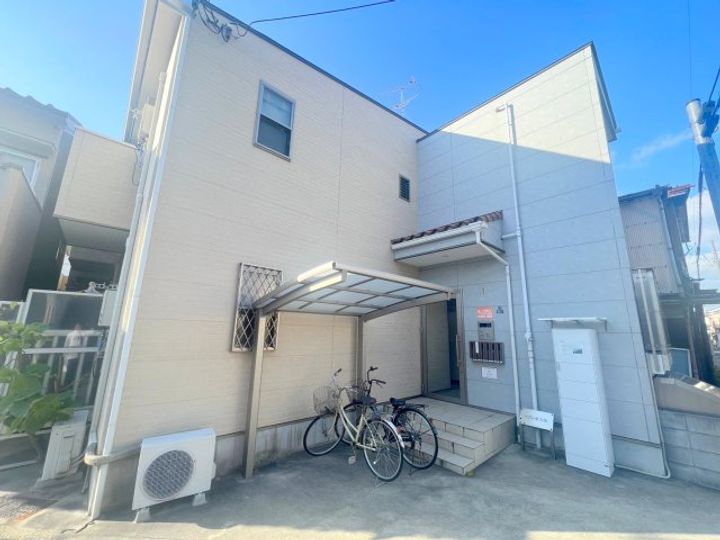 リブレ東大阪の外観