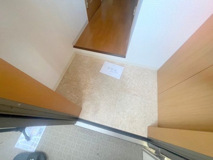 リブレ東大阪の玄関