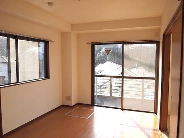 東京都八王子市暁町3(マンション)の賃貸物件の居間