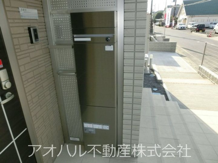 茨城県つくば市吾妻3(一戸建)の賃貸物件の玄関