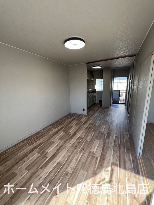 ソラシアIIIの居間