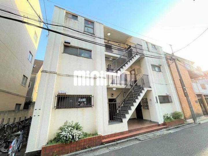 今氏ビルの外観