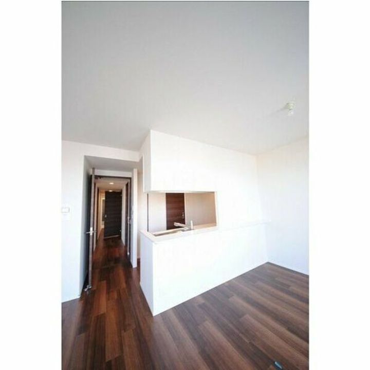 ザ・レジデンス東三国の居間