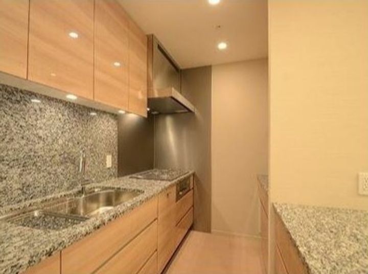 東京都港区六本木1(マンション)の賃貸物件のキッチン