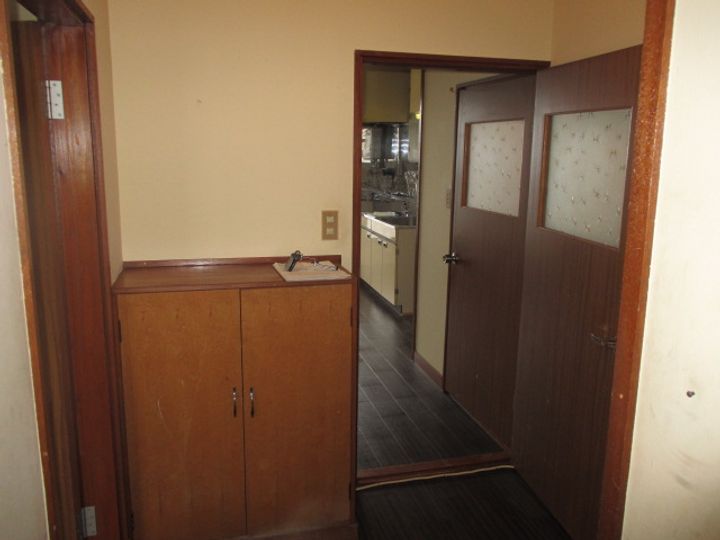 楓ハイツの玄関