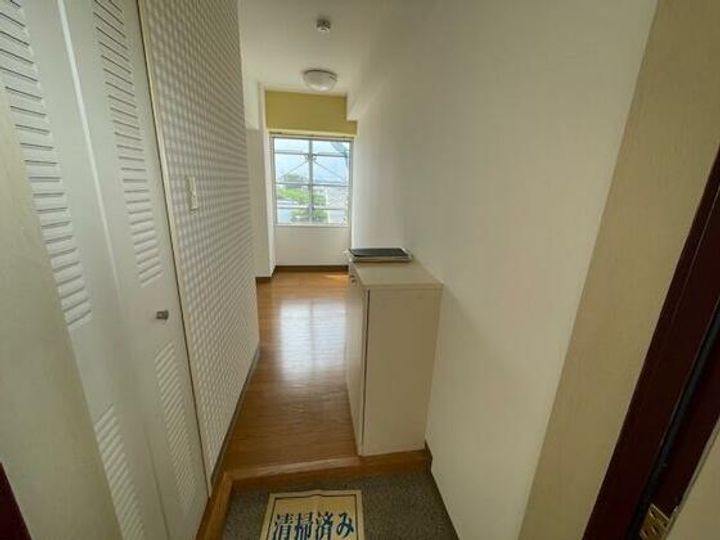 ケーエスビルの玄関