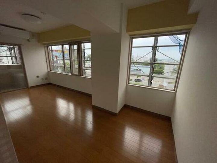 ケーエスビルの内装