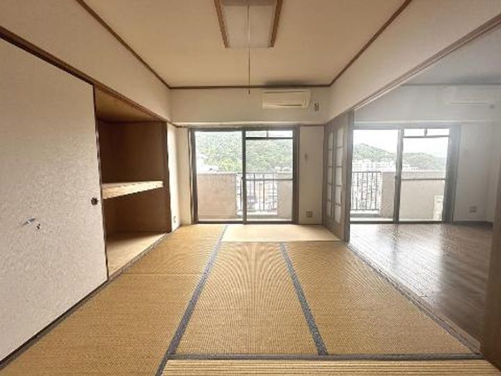 鳥取県倉吉市大正町(マンション)の賃貸物件の居間