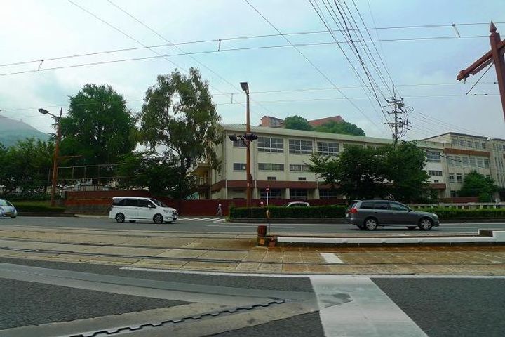 ひまわり五番館の周辺