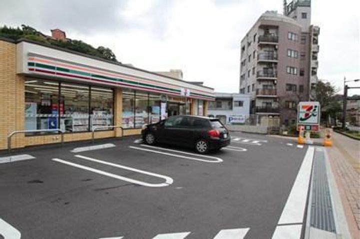 ひまわり五番館の周辺