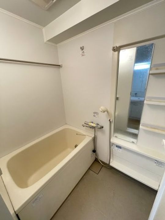 神奈川県横浜市西区中央2(マンション)の賃貸物件の風呂