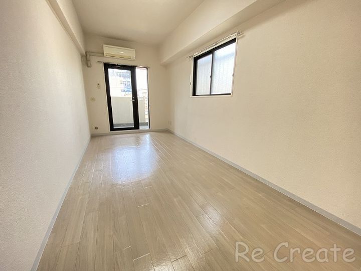 大阪府大阪市天王寺区上本町6(マンション)の賃貸物件の居間