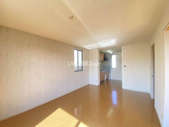 広島県福山市東川口町3(アパート)の賃貸物件の居間