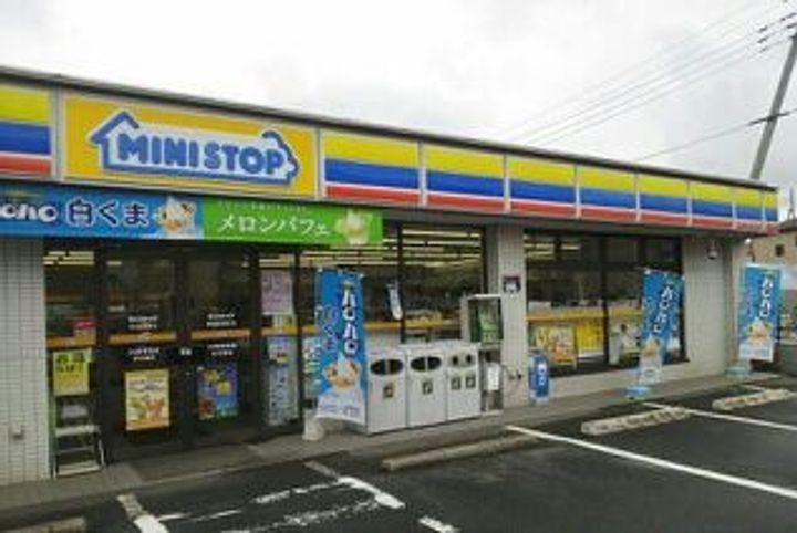 アコール7の周辺