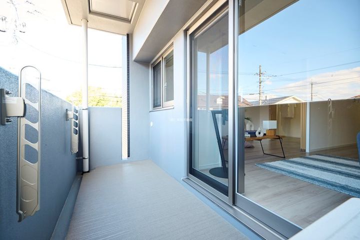 CHAINON楡木の内装