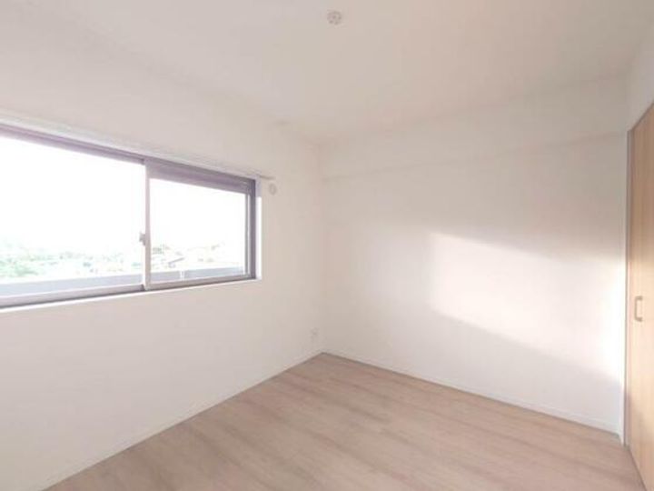 CHAINON楡木の居間